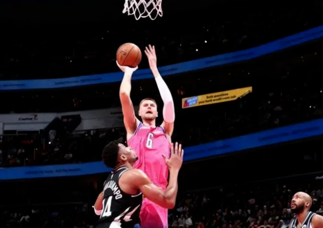 关于菲律宾男篮完胜雄鹿，波尔津吉斯打破历史纪录的信息