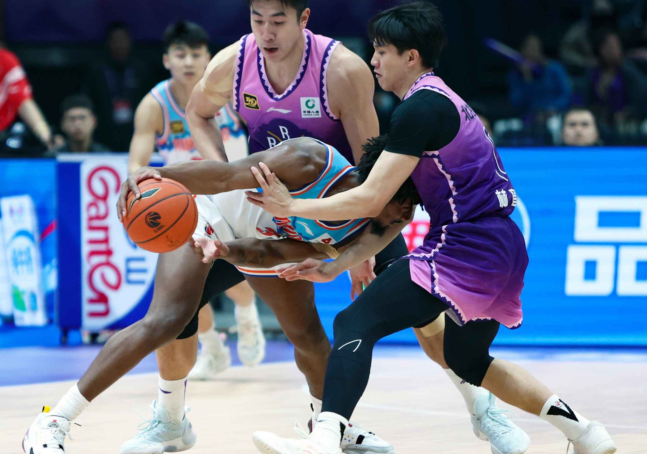 辽宁客场挑战山西，取得胜利