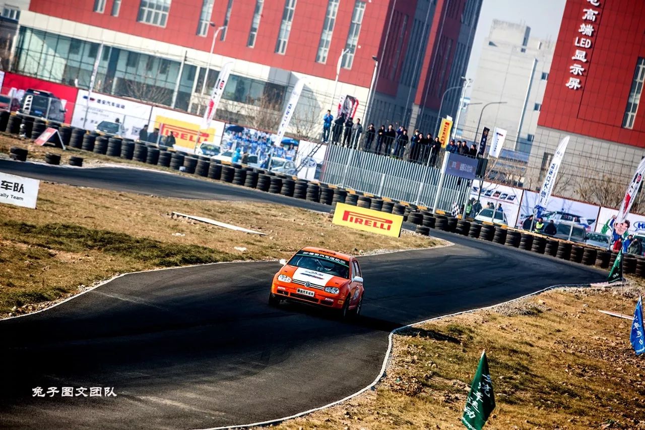 九游娱乐网页-激烈挑战接连发生欧预资格赛引爆球迷热情的简单介绍