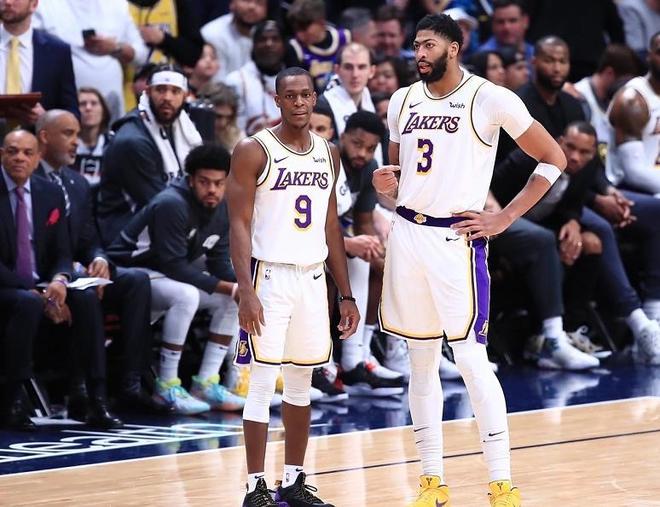 九游体育-江苏队逆转新疆队，浓眉哥扛起全队