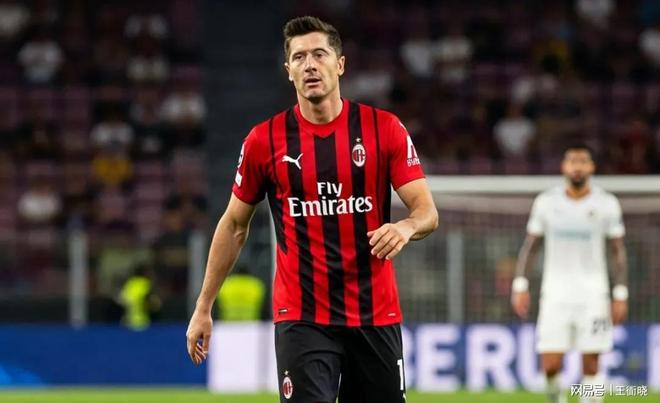 罗马轻取荷兰,莱万带队取胜 罗马轻取荷兰,莱万带队取胜