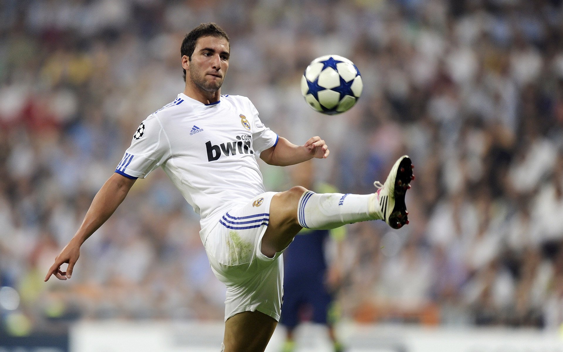 南粤铁骑踏破印城，杰伦·格林一锤定音，广东队终结步行者连胜神话